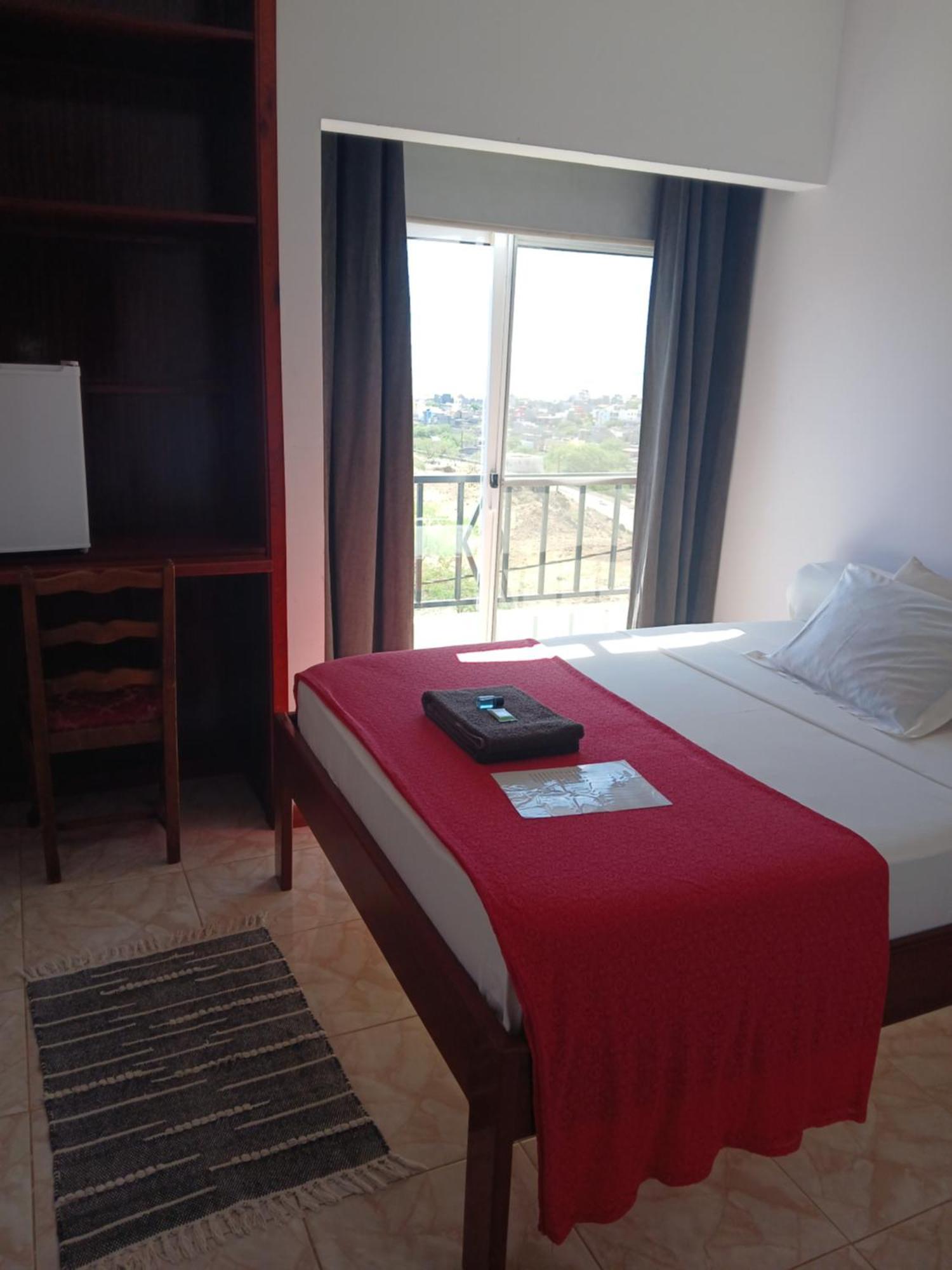 Yria Residencial Bed & Breakfast Porto Novo  Ngoại thất bức ảnh